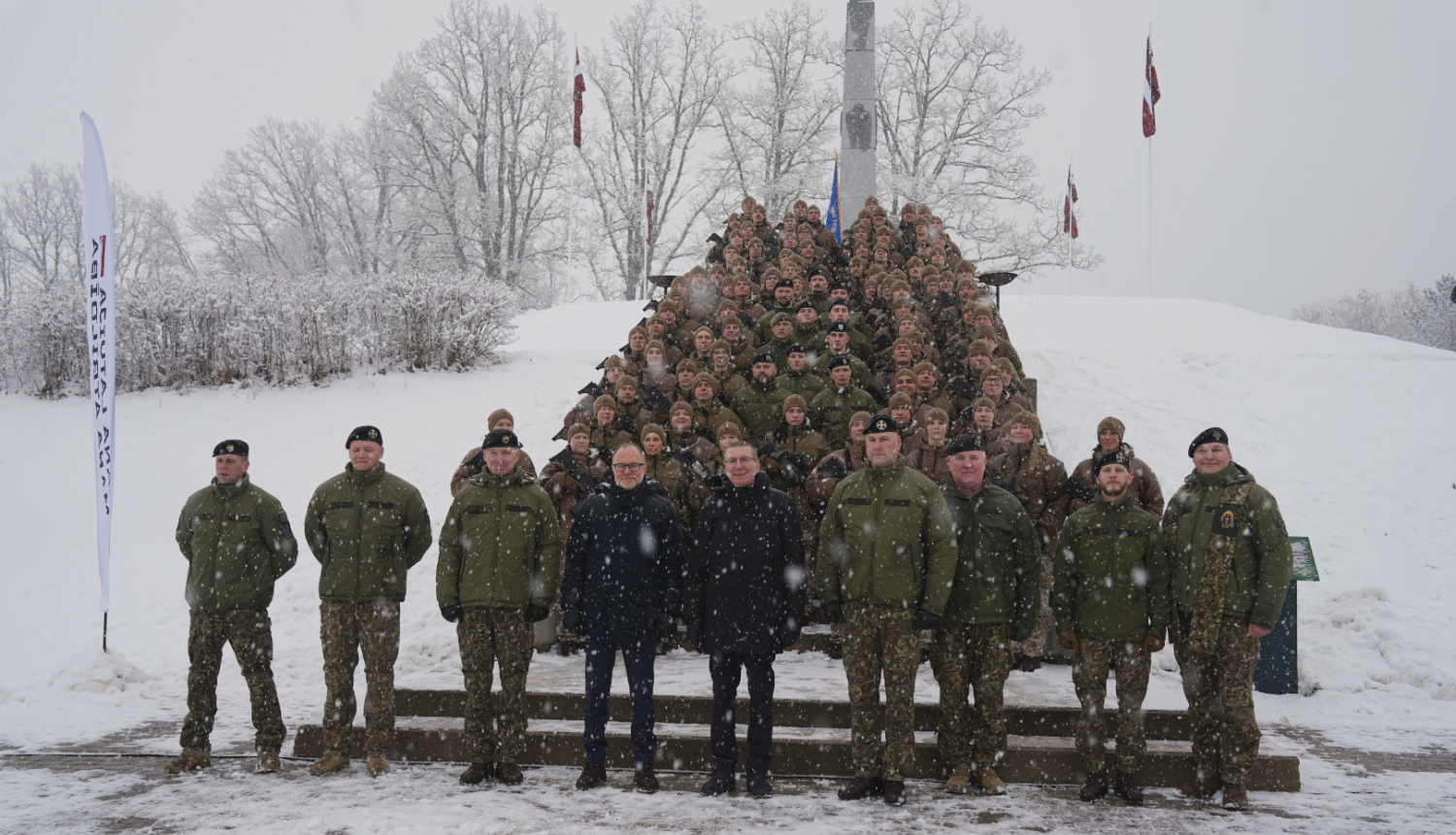 Valsts prezidenta Edgara Rinkēviča uzruna rezervistu militārās apmācības kursa zvēresta un izlaiduma ceremonijā