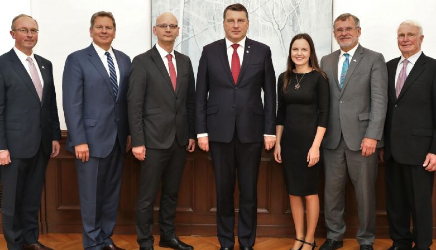 Valsts prezidents tiekas ar Pasaules brīvo latviešu apvienības pārstāvjiem