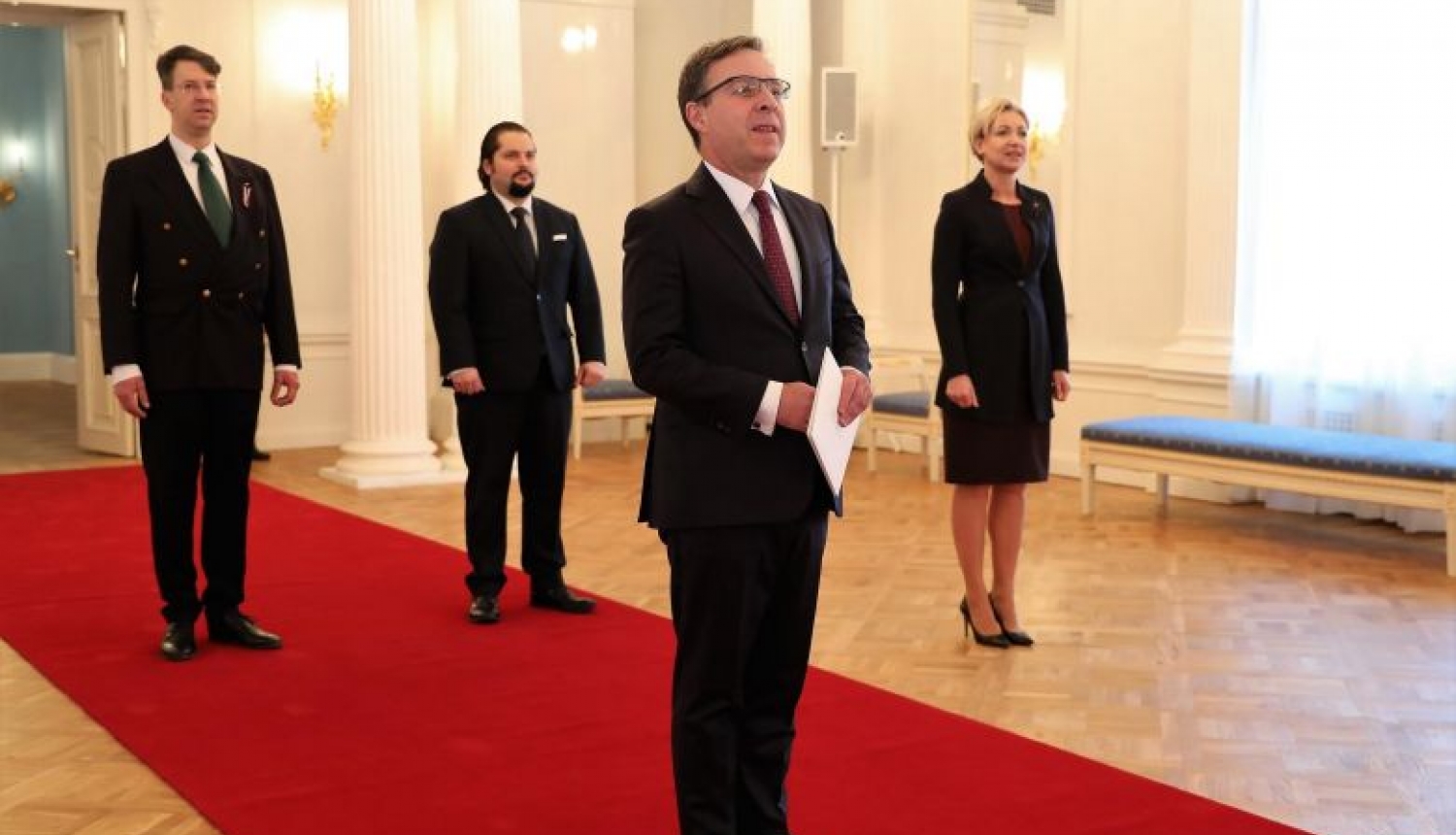 Valsts prezidents darbam Latvijā akreditē Čīles un Japānas vēstniekus