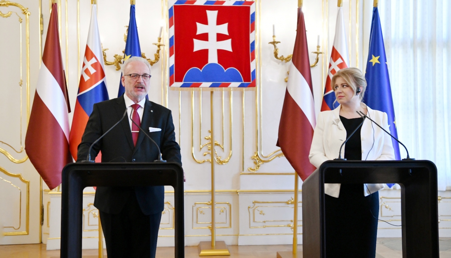 Valsts prezidenta Egila Levita oficiālā vizīte Slovākijā. Preses konference pēc tikšanās ar Slovākijas prezidenti. 