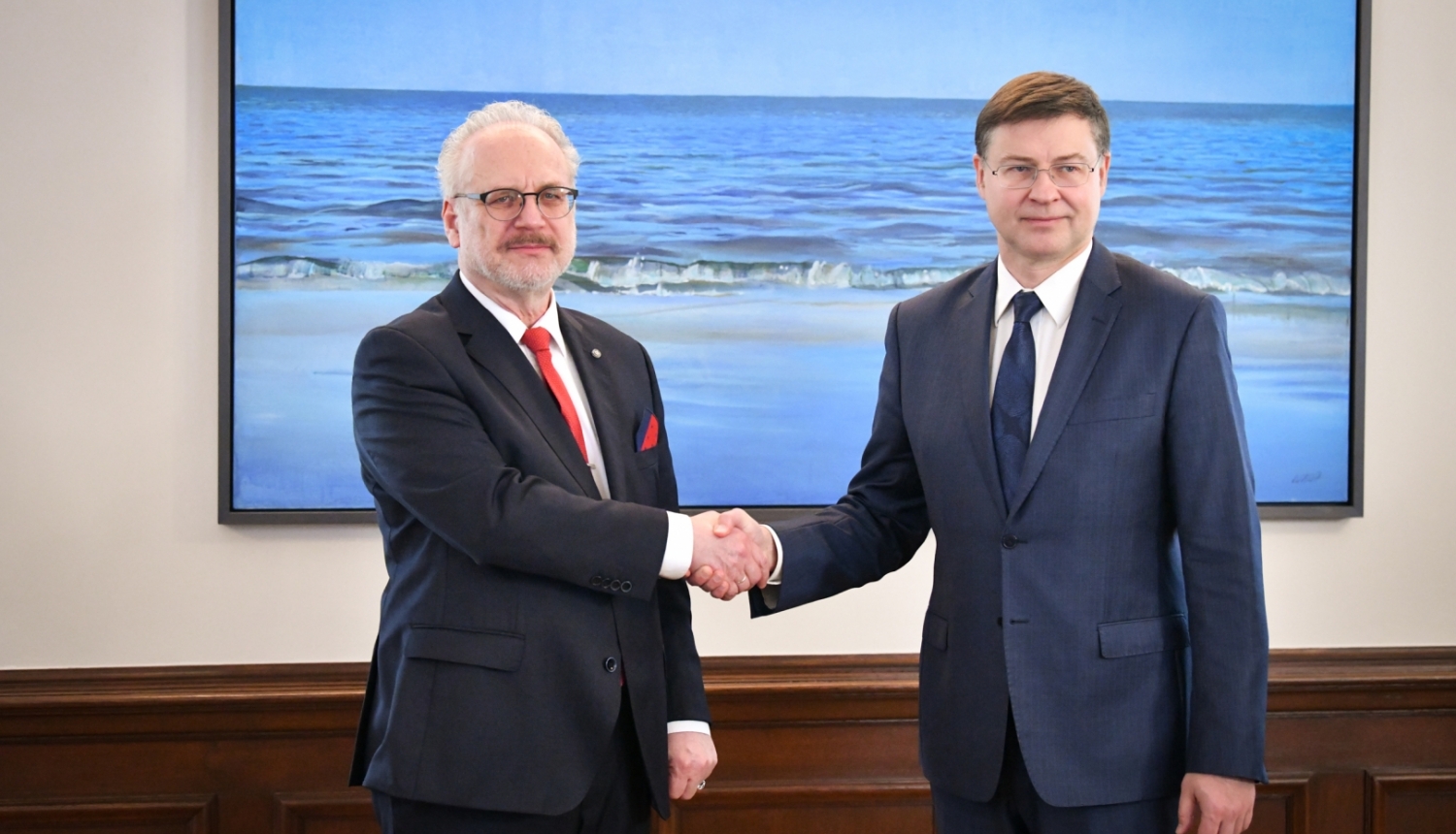 Egils Levits sarokojas ar Valdi Dombrovski