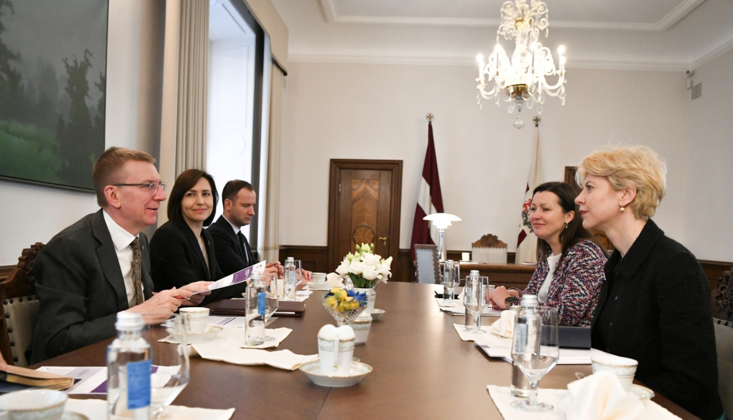 Valsts prezidenta Edgara Rinkēviča tikšanās ar izglītības un zinātnes ministri Andu Čakšu