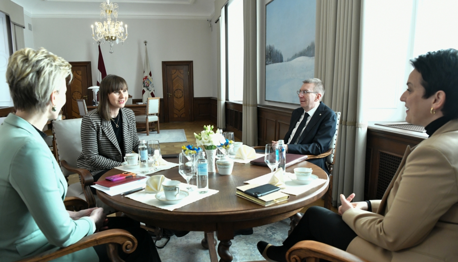 Valsts prezidenta Edgara Rinkēviča tikšanās ar Saeimas Cilvēktiesību un sabiedrisko lietu komisijas vadītāju Leilu Rasimu