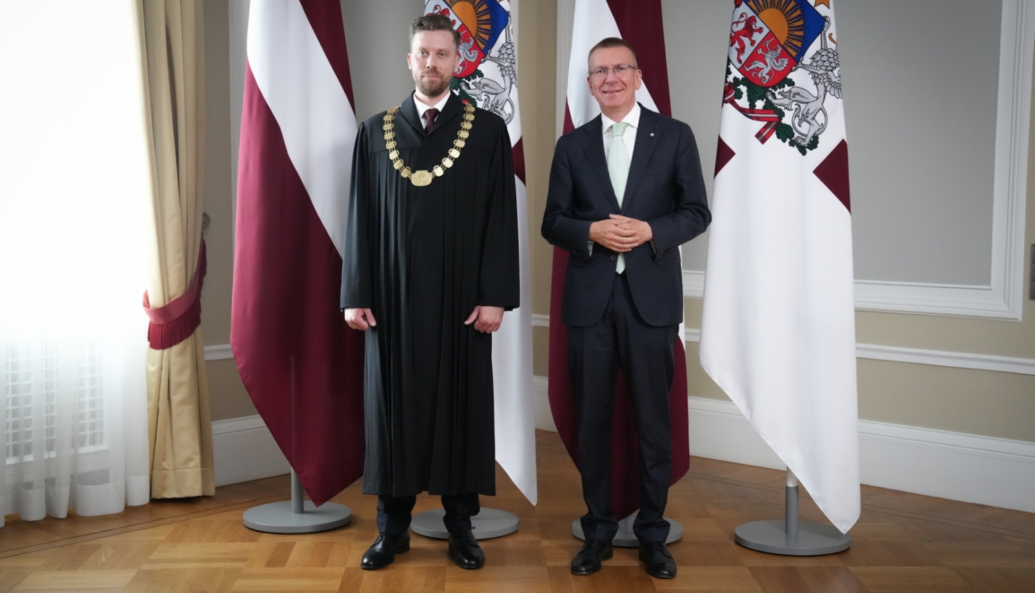 Valsts prezidentam tiesneša zvērestu dod Rīgas pilsētas tiesas tiesnesis Matīss Vingris